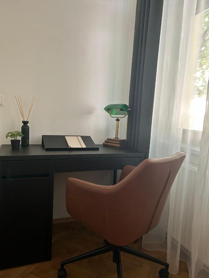 Apartment 5 Min Schoenbrunn Gloriette, Direct To City Center, Free Parking Vídeň Exteriér fotografie