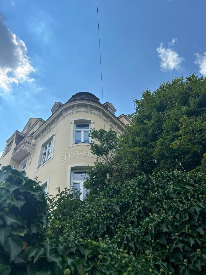 Apartment 5 Min Schoenbrunn Gloriette, Direct To City Center, Free Parking Vídeň Exteriér fotografie